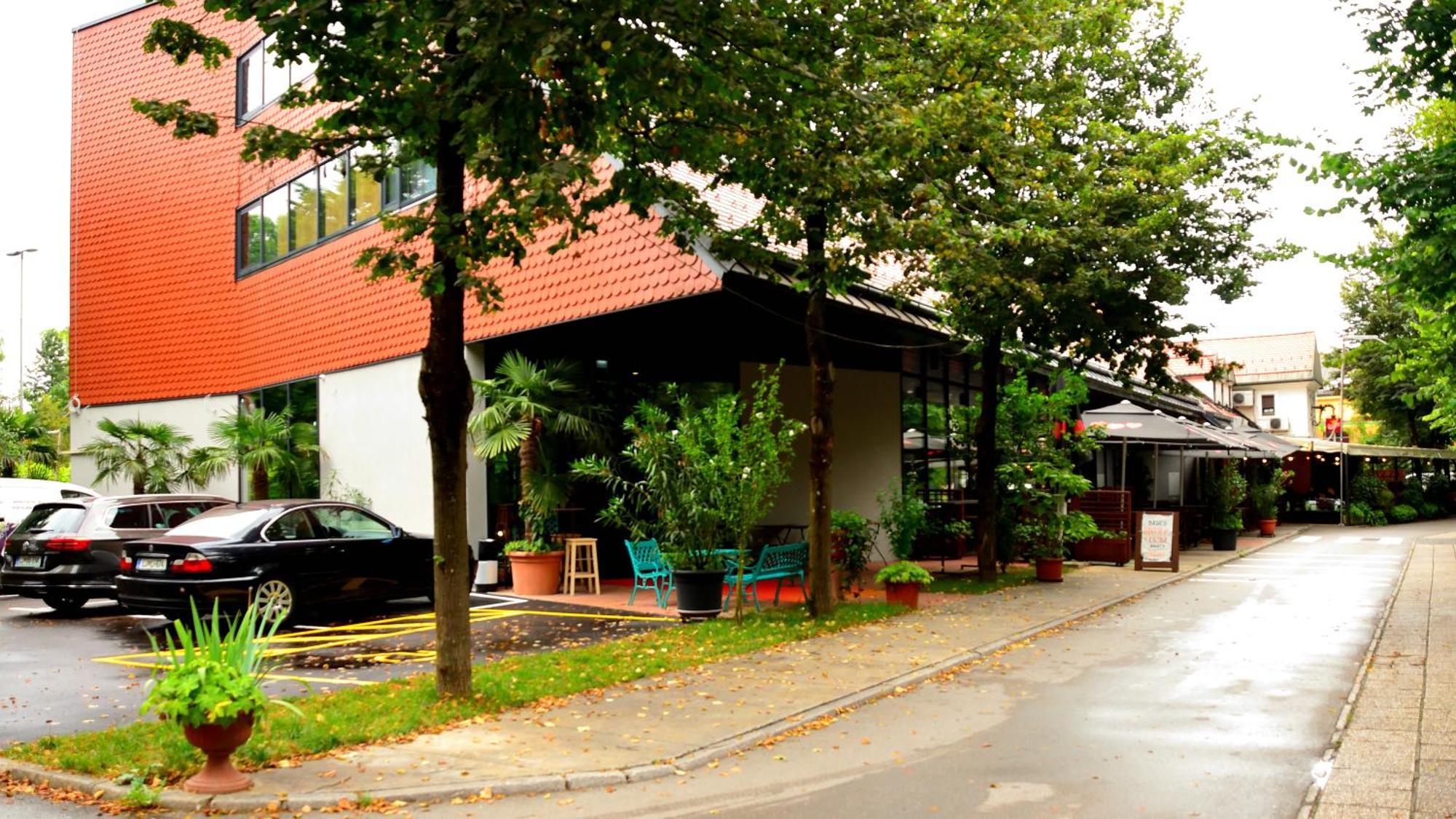 Bed And Breakfast Portal Lubiana Esterno foto
